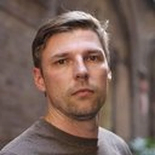Julien B.